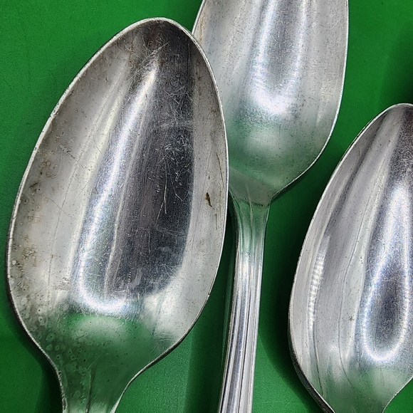 Wm Rogers 1937 Memory Hiawatha Silverplate Spoons 7.25" - Picture 3 of 7